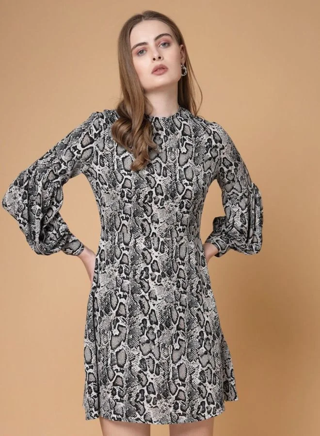 Women Regular Fit Animal Printed Round Neck Long Sleeve Shift Dress