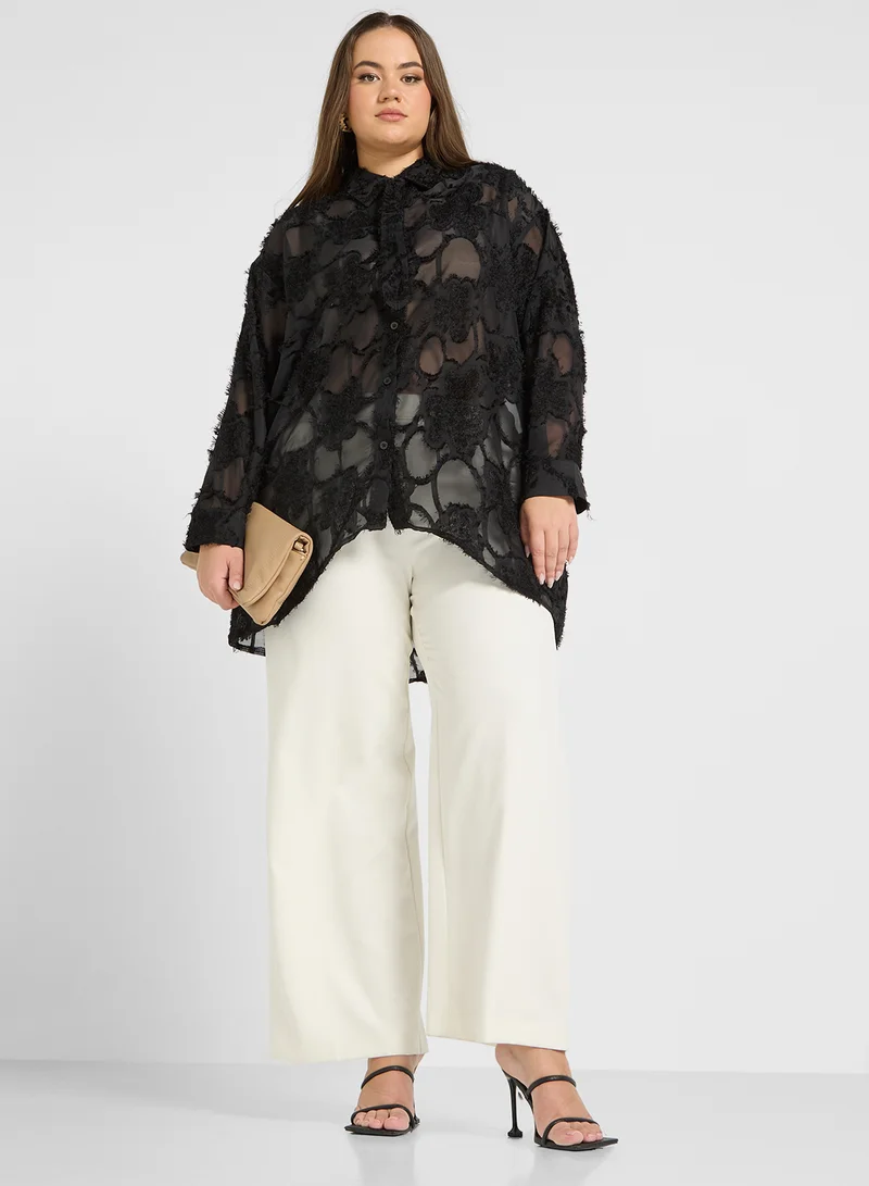 ايلا بلس Slef Textured Button Down Top