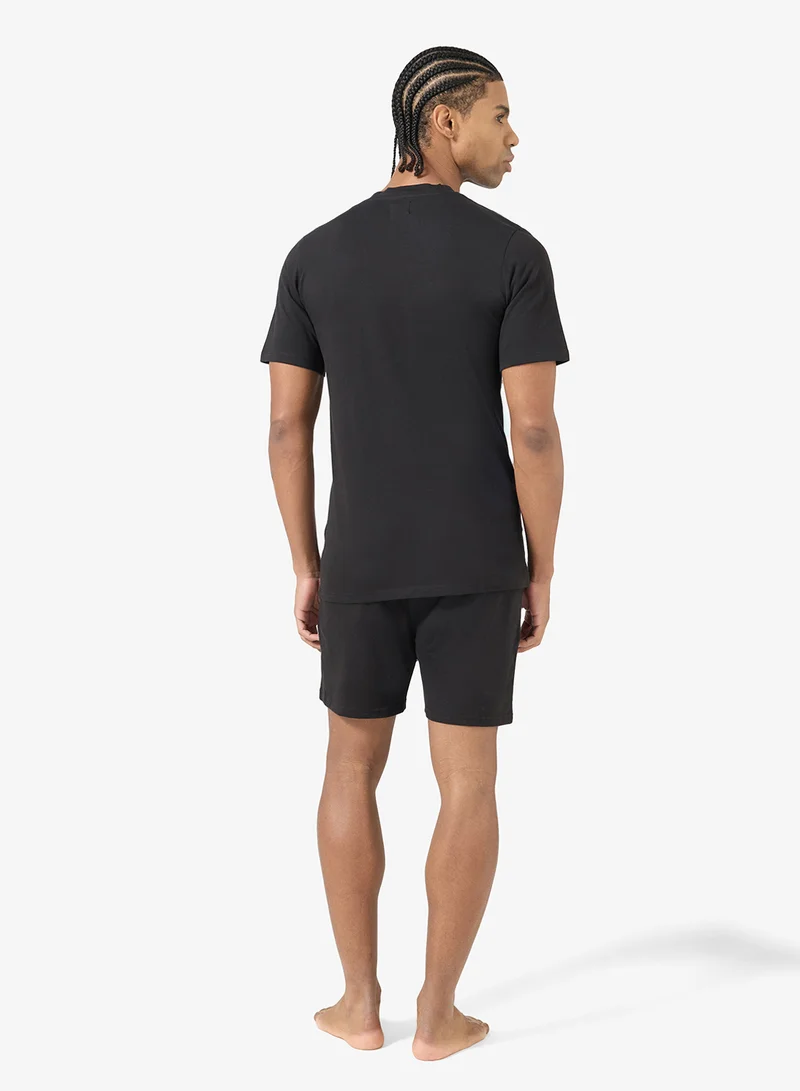 سفنتي فايف طقم بيجامة تي شيرت وشورت