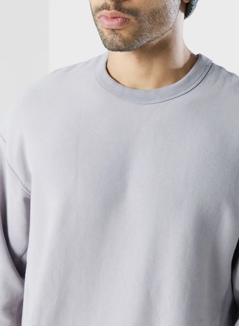 Champion Essential Sweatshirt