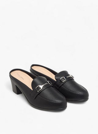Women's Textured Slip-On Mules with Metal Accent and Block Heels - pzsku/ZF7730854B2D3ED1B1018Z/45/1747819861/359dde68-18a8-4eb3-96d8-949f00861232