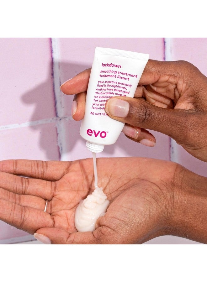 إيفو علاج تنعيم الشعر EVO Lockdown - علاج للشعر يُترك على الشعر - يحمي الشعر المصبوغ ويقلل من التجعد - حجم مناسب للسفر، 30 مل / 1.01 أونصة سائلة - Image 3