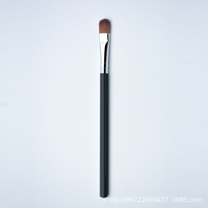 Single Makeup Brush New Eye Shadow Brush Beginner Portable Beauty Makeup Brush Lip Brush - Image 4