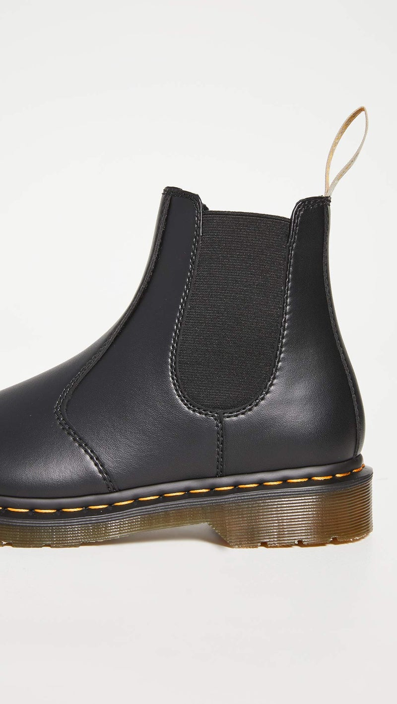 Dr. Martens Men's 2976 Felix Rub Off Chelsea Boot, Black, 9 Men/10 Women US - Image 5