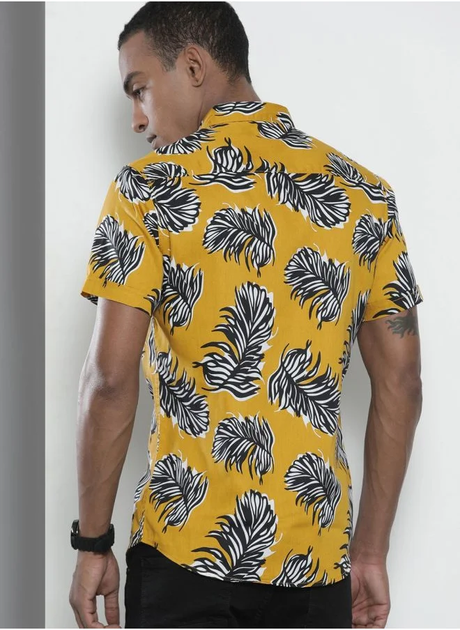 شركة المرآب الهندية Men Slim Fit Tropical Half Sleeves Spread Collar Resort Wear Shirt
