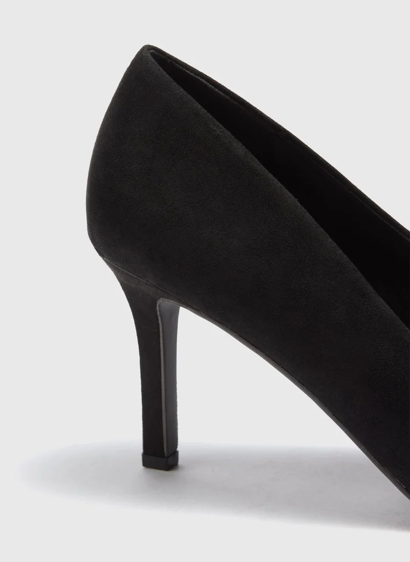 ماتلان Black Pointed Court Heels