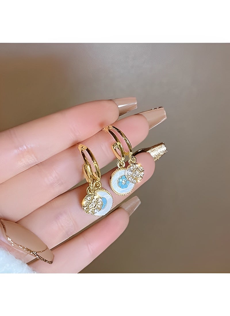 REOCLE - Women's Seashell Circle Earrings S925 Hypoallergenic Zirconia Earrings Vintage Gold Round Coin Drop Earrings with Boho Style - Image 1