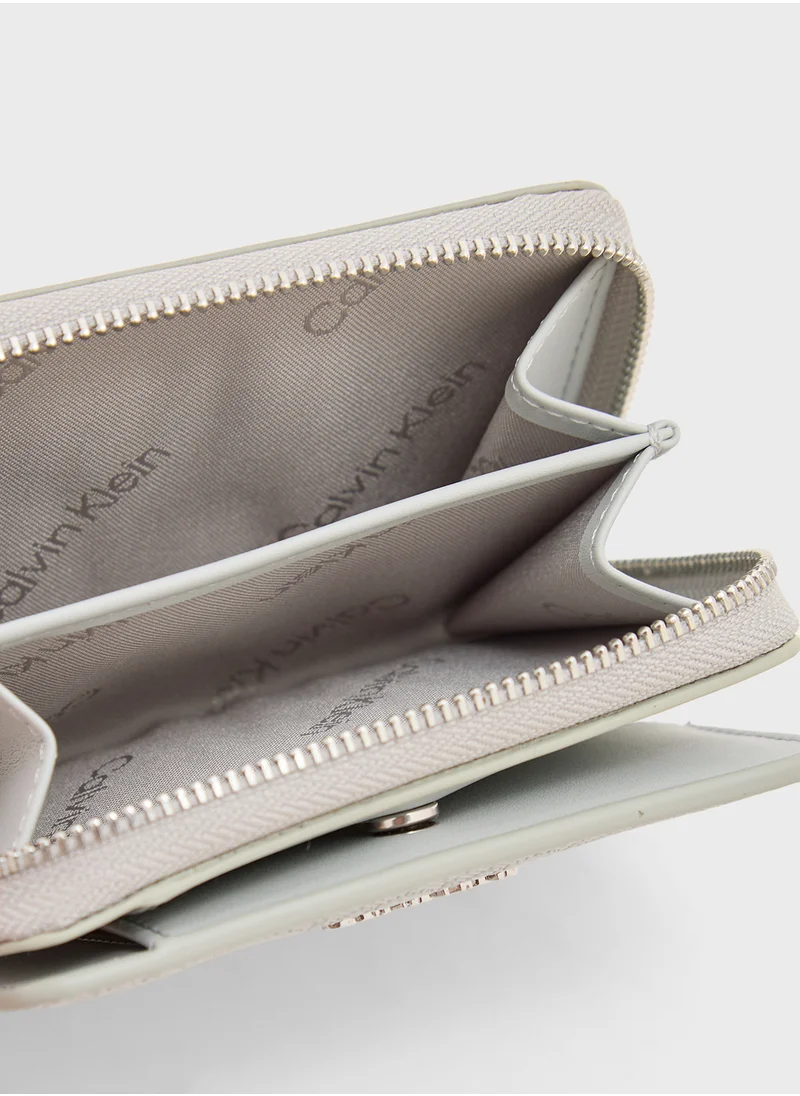 CALVIN KLEIN MEDIUM ZIP WALLET