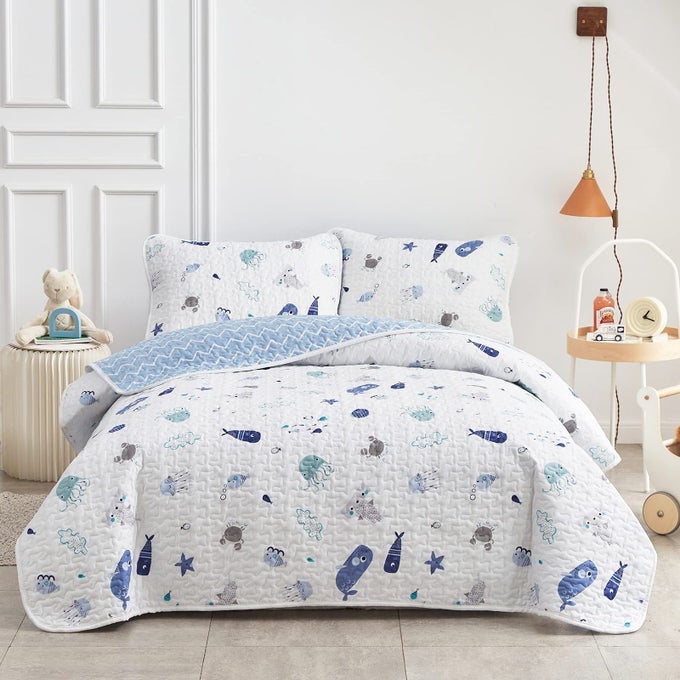 2PIECE COTTON QUILT SET TWIN VIBRANT OCEAN THEME STARFISH WHALE CRAB PRINTED ON WHITE SMOOTH SOFT QUILT BEDSPREAD BED COVER FOR ALL SEASON 1 QUILT AND 1 PILLOW SHAM 68X86 INCHES