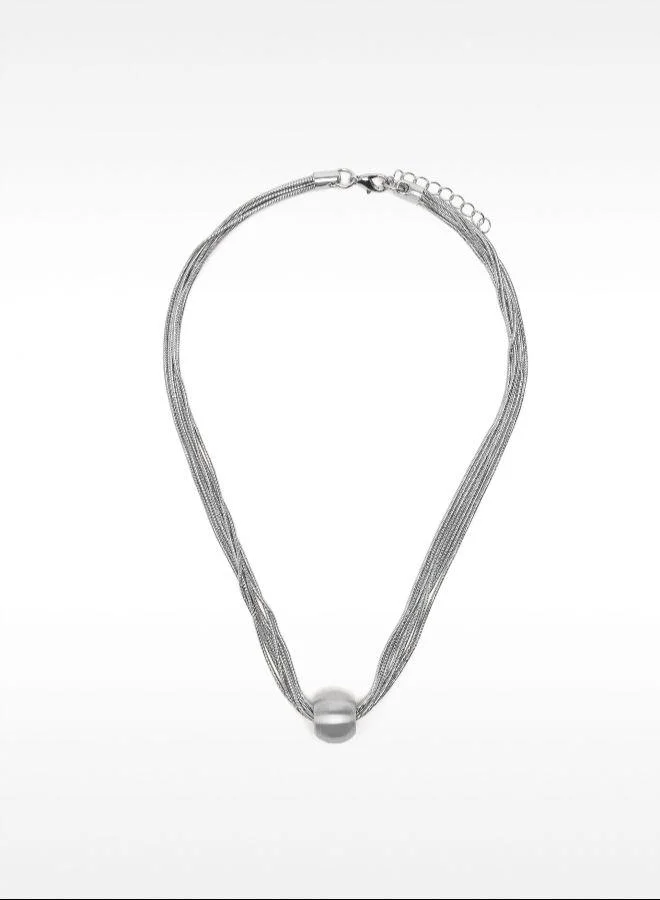 بارفوا عقد فضي قصير