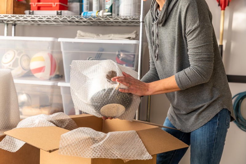 Duck Brand Small Bubble Cushioning Wrap for Moving & Shipping - 175 FT Bubble Packing Wrap for Extra Protection Packaging Boxes & Mailers - Clear Bubble Roll Moving Supplies, Perforated Every 12 IN - Image 5