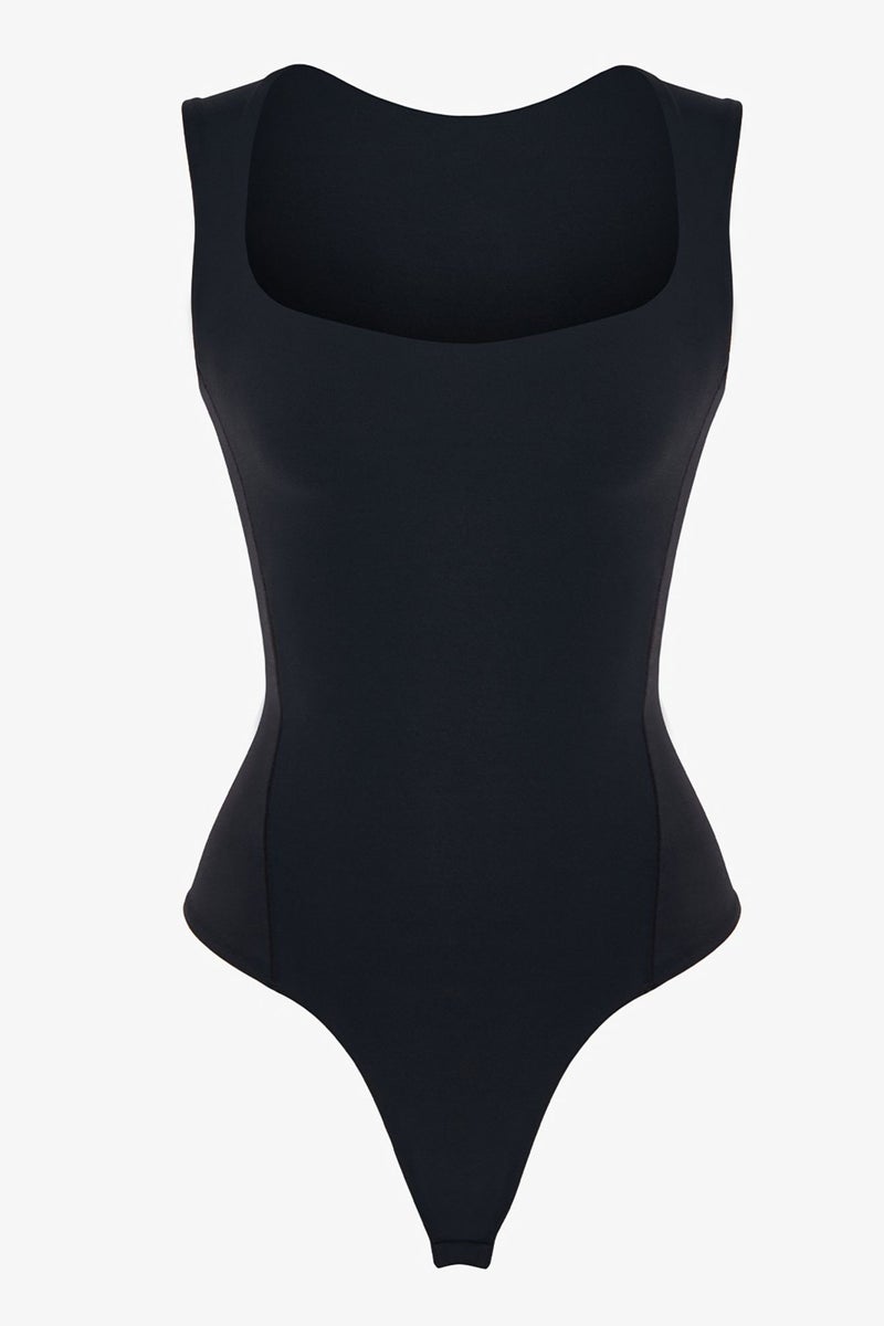 PENTI U Neck Textured Bodysuit - Image 4