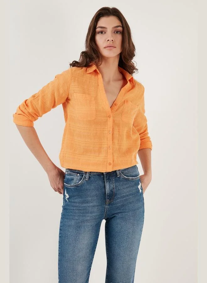 ليلا قميص نسائي قطني بقصة ضيقة وجيبين وأكمام قابلة للطي