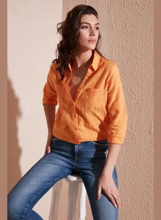 ليلا قميص نسائي قطني بقصة ضيقة وجيبين وأكمام قابلة للطي