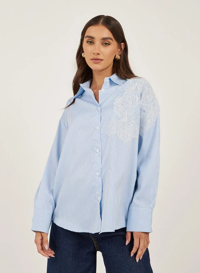 ستايلي قميص طويل بأكمام مخططة بتفاصيل دانتيل