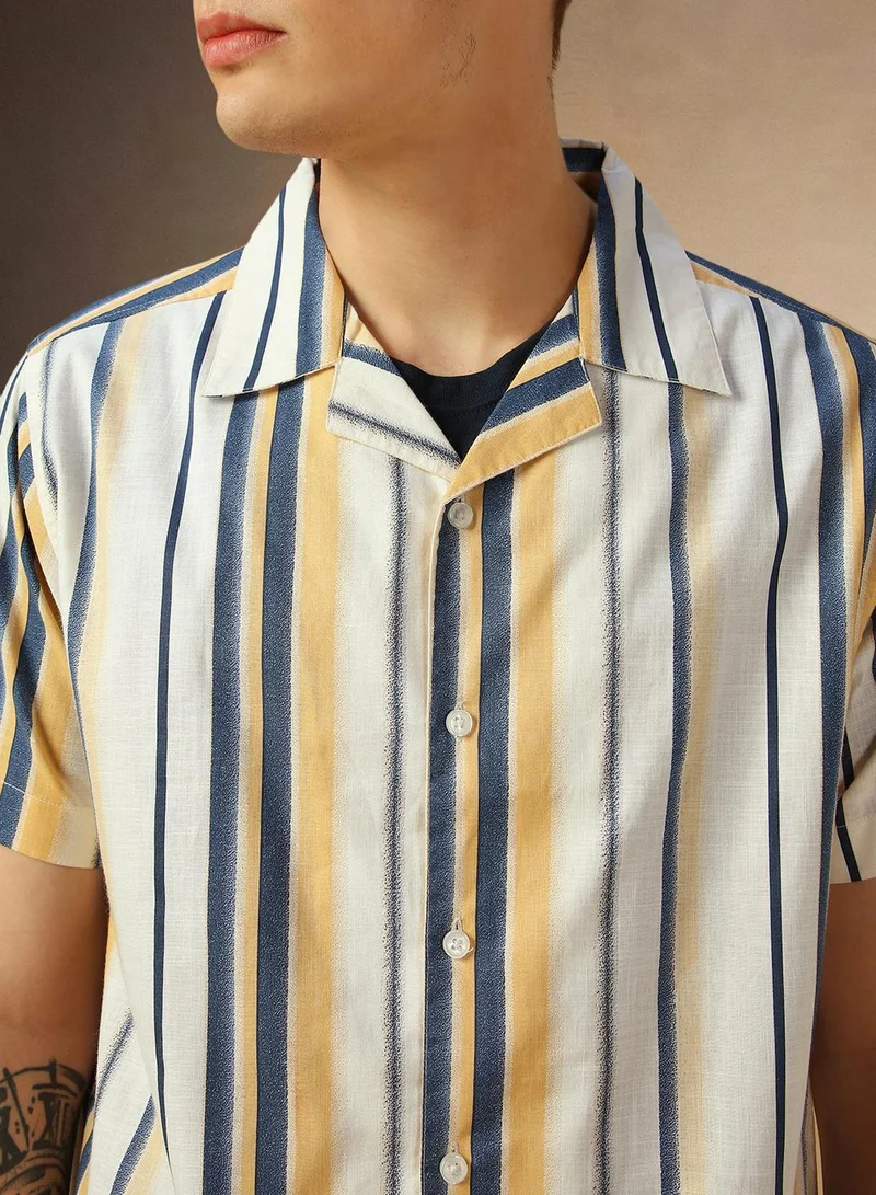 Dennis Lingo Men's Yellow 100% Cotton Striped Relaxed Fit Shirt