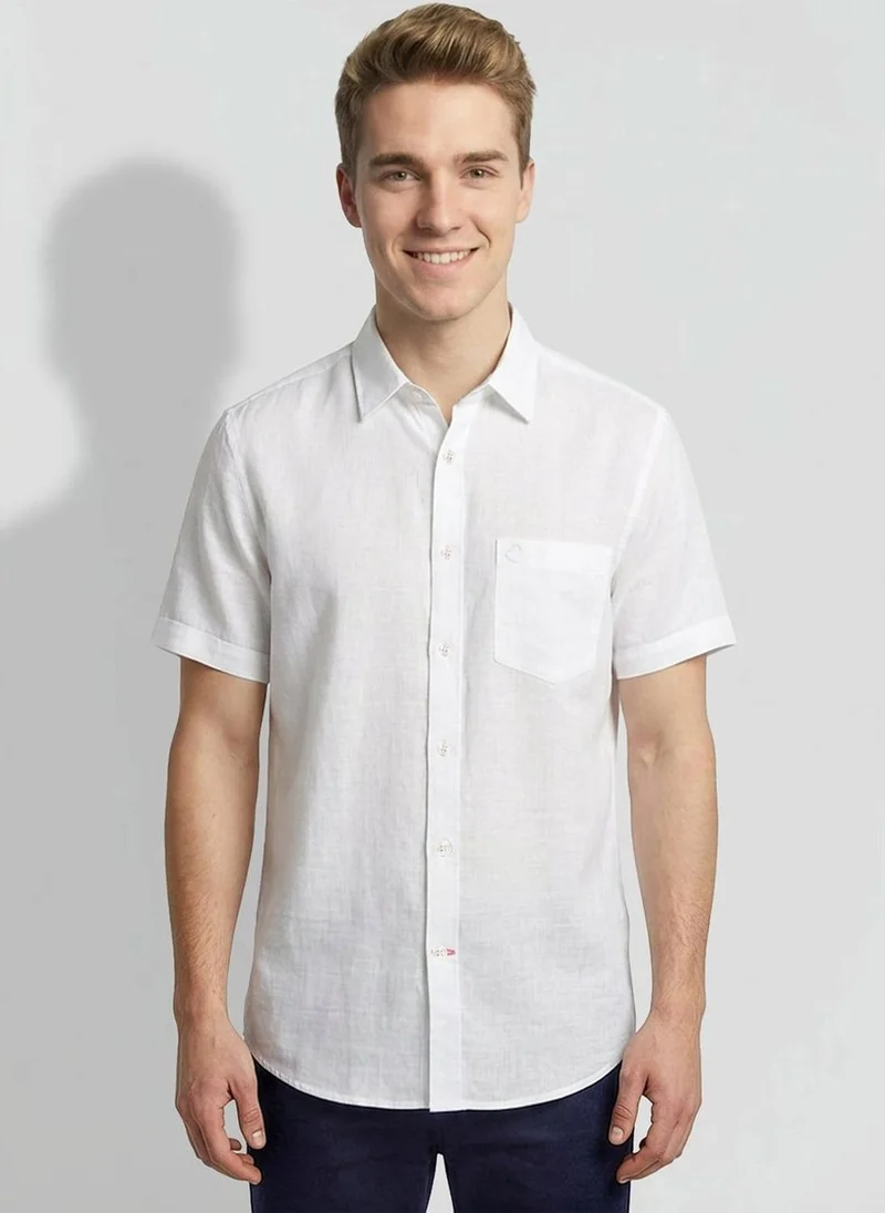بيينغ هيومان White Regular Fit Men's Short Sleeves Casual Shirts