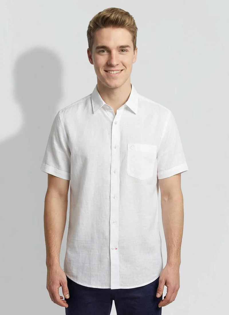 بيينغ هيومان White Regular Fit Men's Short Sleeves Casual Shirts
