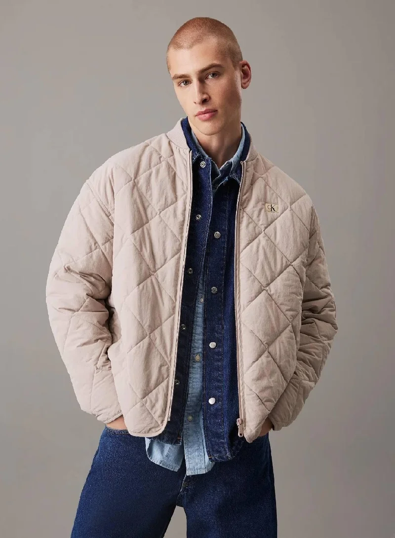 كالفن كلاين جينز جاكيت من النايلون مبطن