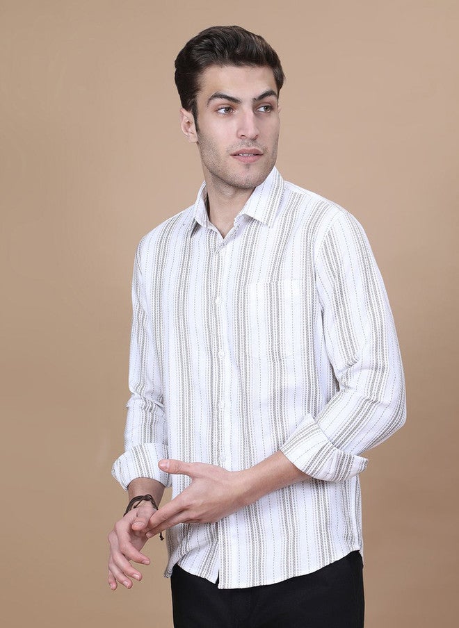 Hence Men Vertical Striped Spread Collar Cotton Casual Shirt - Image 4