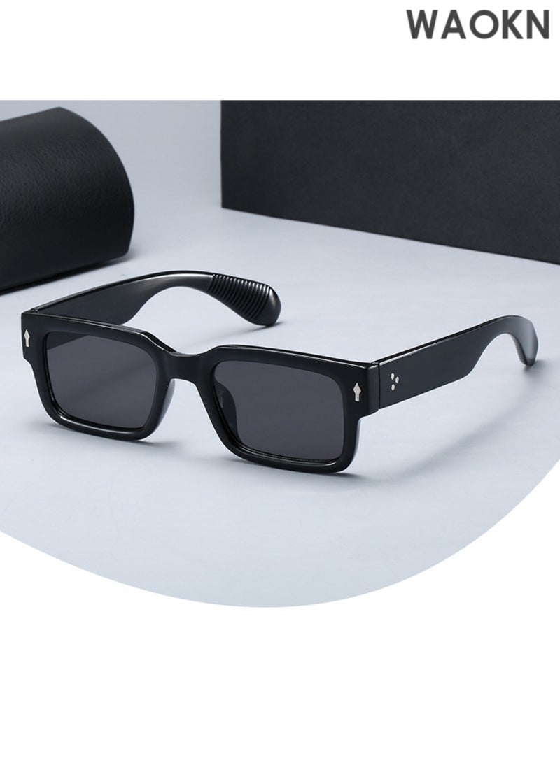 دبليو أيه أو كي أن نظارات شمسية نسائية، نظارات شمسية كلاسيكية ملونة، نظارات شمسية سوداء بعدسات شفافة، إطار مربع سميك، نظارات شمسية سوداء للرجال والنساء، نظارات شمسية مستطيلة عصرية، حماية من الأشعة فوق البنفسجية 400، نظارات شمسية مستطيلة صغيرة للرجال والنساء، نظارات شمسية للسفر، نظارات شمسية كلاسيكية. - Image 2