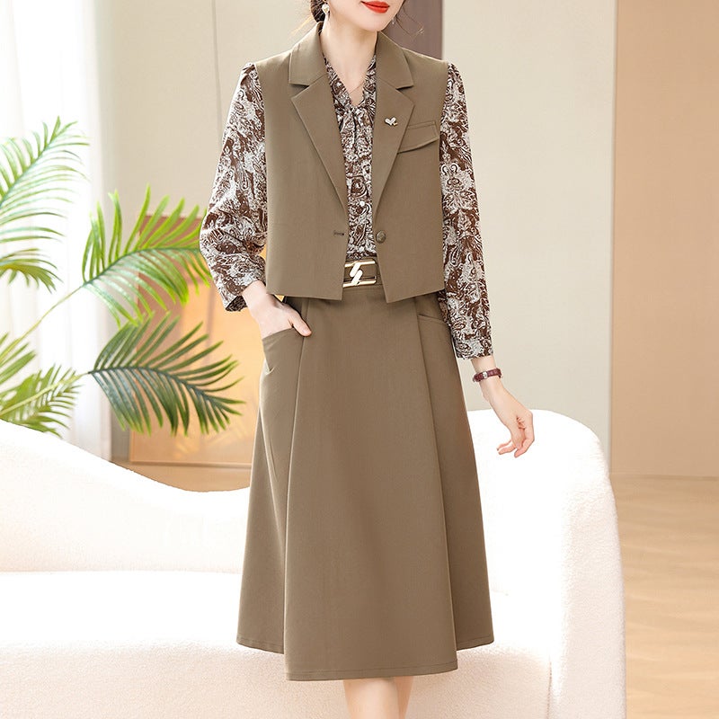 Moms autumn clothes dress Western style two-piece long-sleeved middle-aged and elderly autumn clothes suit plus size vest coat skirt Brown