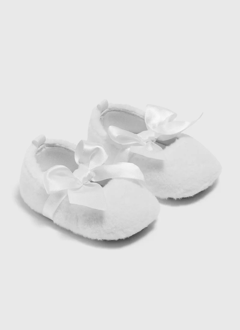 ماتلان Cream Faux Fur Ballet Shoe