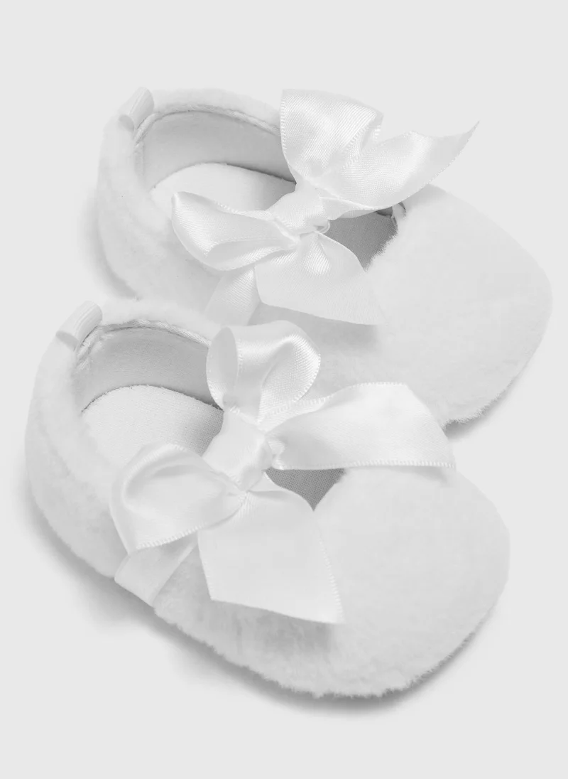 ماتلان Cream Faux Fur Ballet Shoe