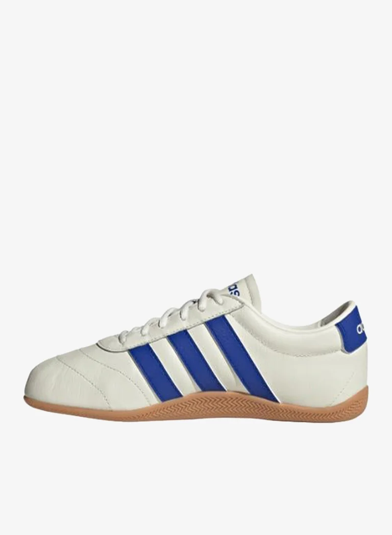 adidas حذاء رياضي نسائي أبيض جراند كورت لو