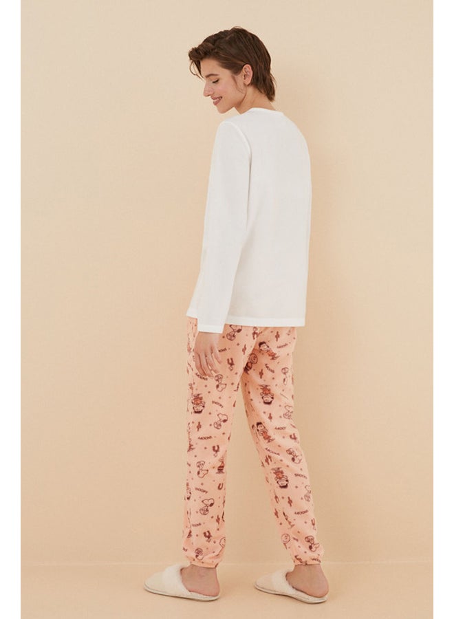women'secret Ivory Snoopy fleece pajamas  - Image 4
