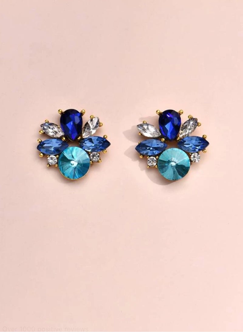 إيكوال حلق اذن نسائي بتصميم أنيق وعصري مرصع بالزركون عالي الجودة - Image 3