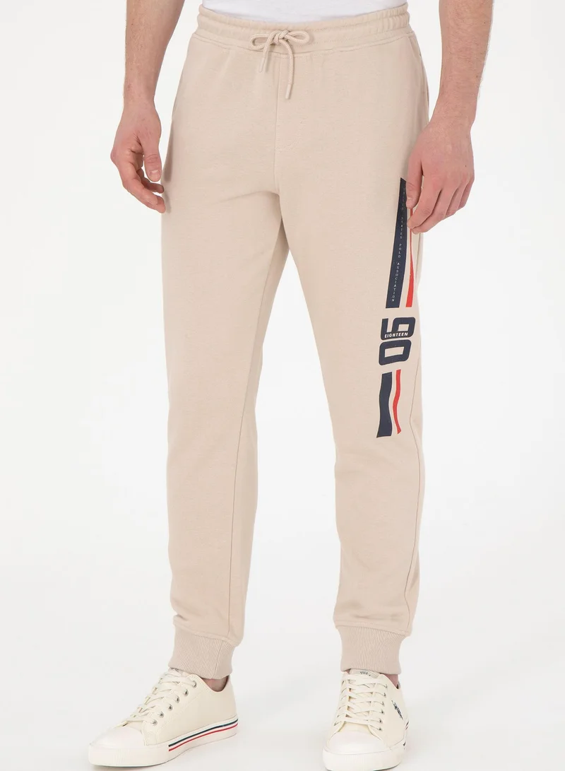 U.S. Polo Assn. Men's Graphic Print Regular Fit Knit Joggers