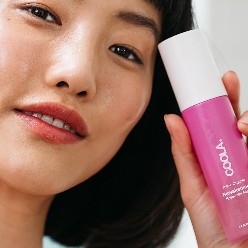COOLA Organic Rewakening Rosewater Mist Face Spray, Dermatologist Tested Skin Barrier Protection with Ginseng & Green Tea Extract, Vegan and Gluten Free, 1.7 Fl Oz - Image 4