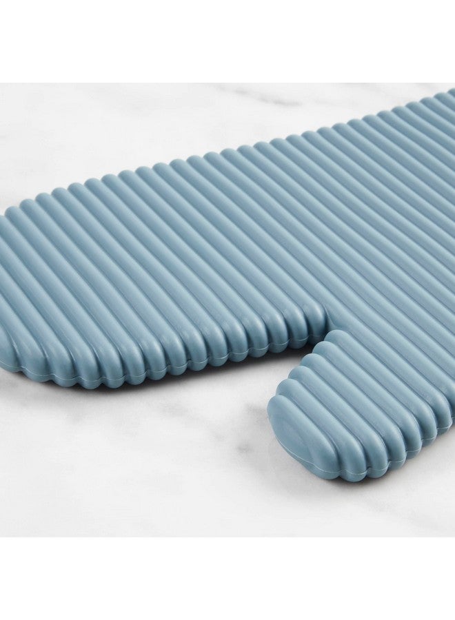 KitchenAid KitchenAid Ribbed Soft Silicone Oven Mitt 2-Pack Set, Fog Blue, 7.5"x13"  - Image 4