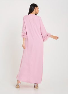Styli جلابية مزخرفة بأكمام من الفرو  - Image 4