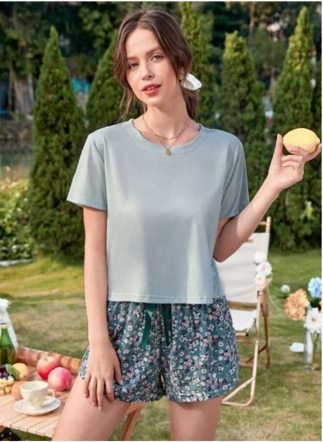 Shein Solid Tee & Ditsy Floral Print Knot Front Shorts Pajama Set  - Image 1