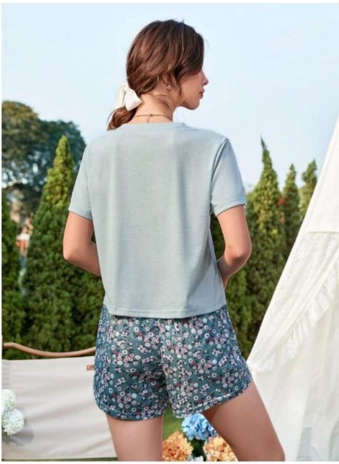 Shein Solid Tee & Ditsy Floral Print Knot Front Shorts Pajama Set  - Image 3
