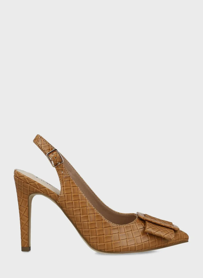 MENBUR Closed Toe Heel Pumps