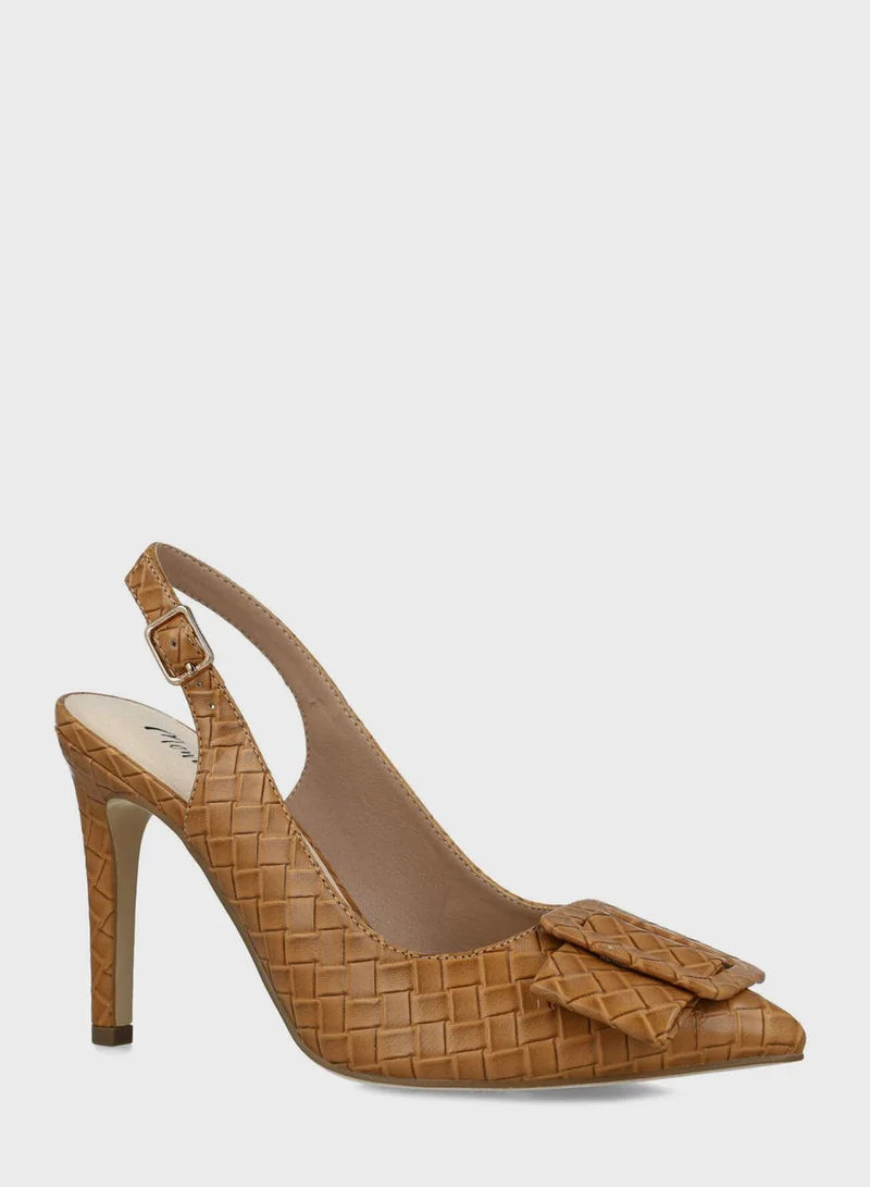 MENBUR Closed Toe Heel Pumps