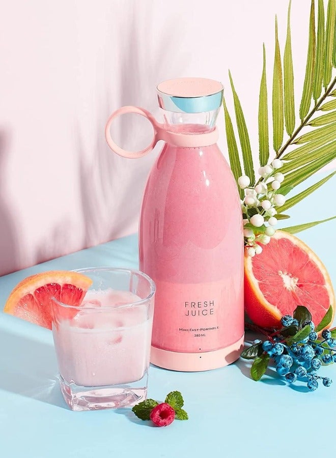 Start your day fresh with the portable Mini Juicer – easy to use, quick to blend, and packs 420ml of pure fruit energy wherever you go.  - Image 3