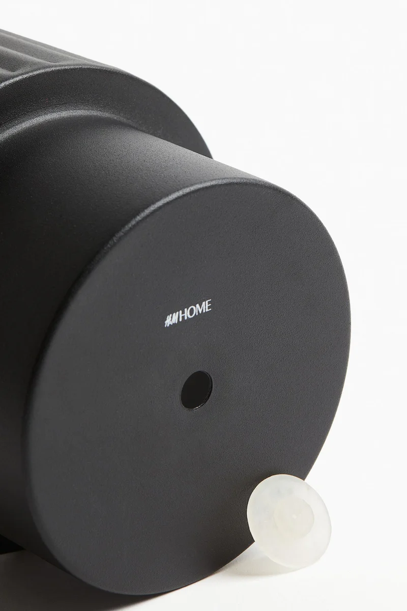 H&M 2-piece small hanging plant pot