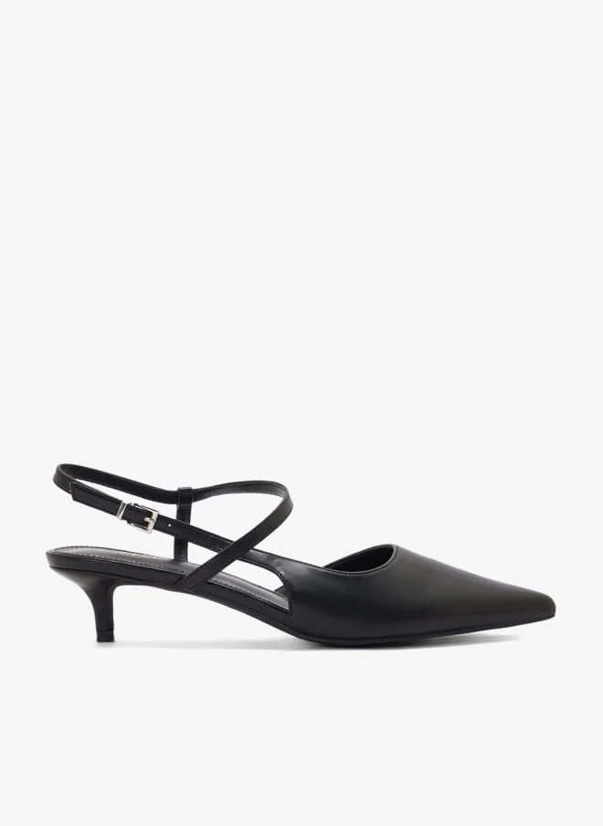 ايلا حذاء بكعب منخفض مدبب بحزام