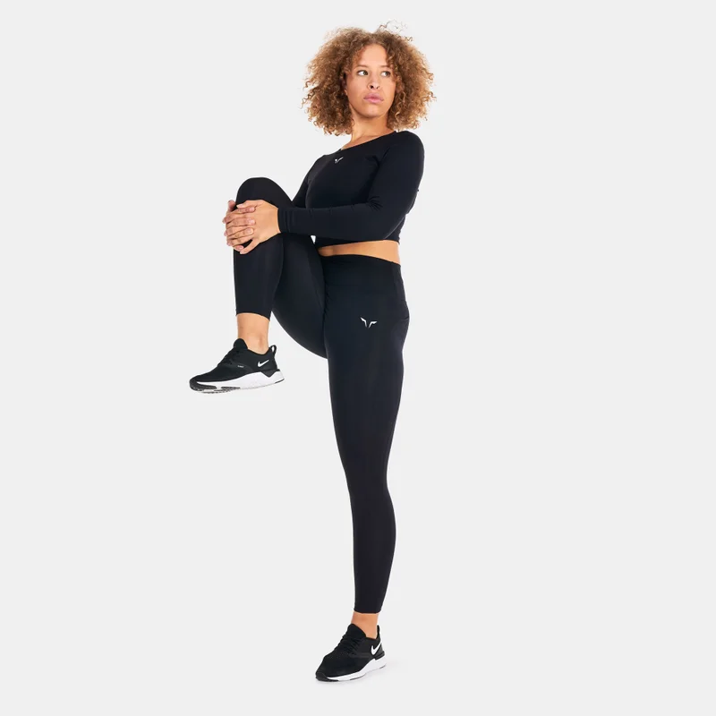SQUATWOLF Women's Essential Full Sleeve Crop Top