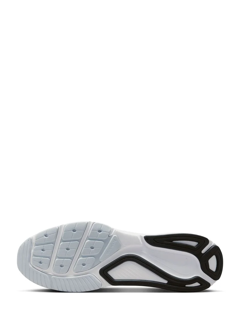 Nike Structure 26