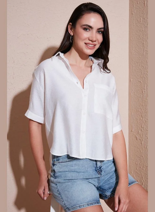 ليلا قميص نسائي بأكمام قصيرة بقصة عادية وجيب صدر