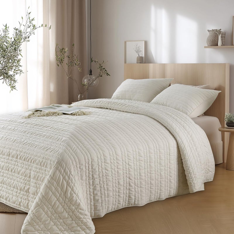 KASENTEX Luxury Velvet Quilt Set 3 Pieces Oversize King,Soft Bedspread Coverlet with 2 Pillow Shams, Lightweight Bed Blanket, Elegant Stitch Design, Machine Wash All Season Bedding,Light Khaki - Image 4