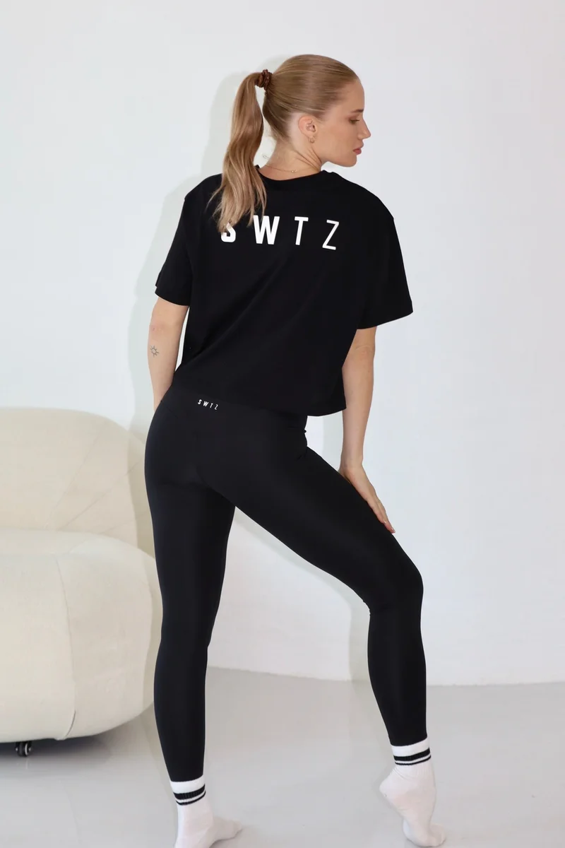  swtz LOUNGE CROP TSHIRT STATEMENT