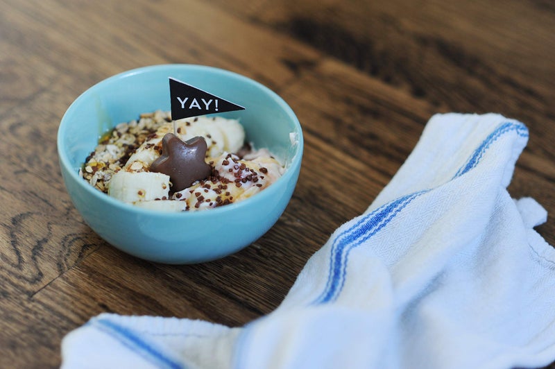 Madelaine Premium Milk Chocolate Stars Assorted Red & Green 8 Oz - Individually Wrapped Christmas Chocolate Candy - Image 4