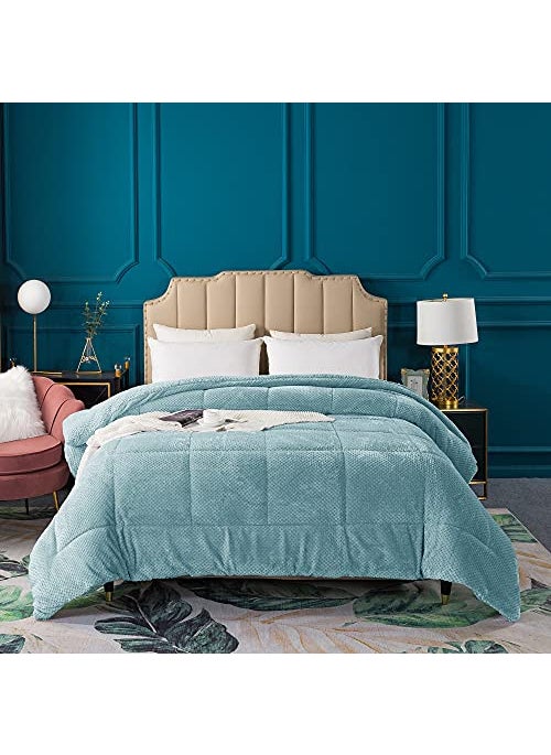 KASENTEX KASENTEX Super Ultra Soft Luxury Plush Sherpa All Season Comforter King Size Cozy Reversible Faux Fur Machine Washable Bedding Cloud Blue 