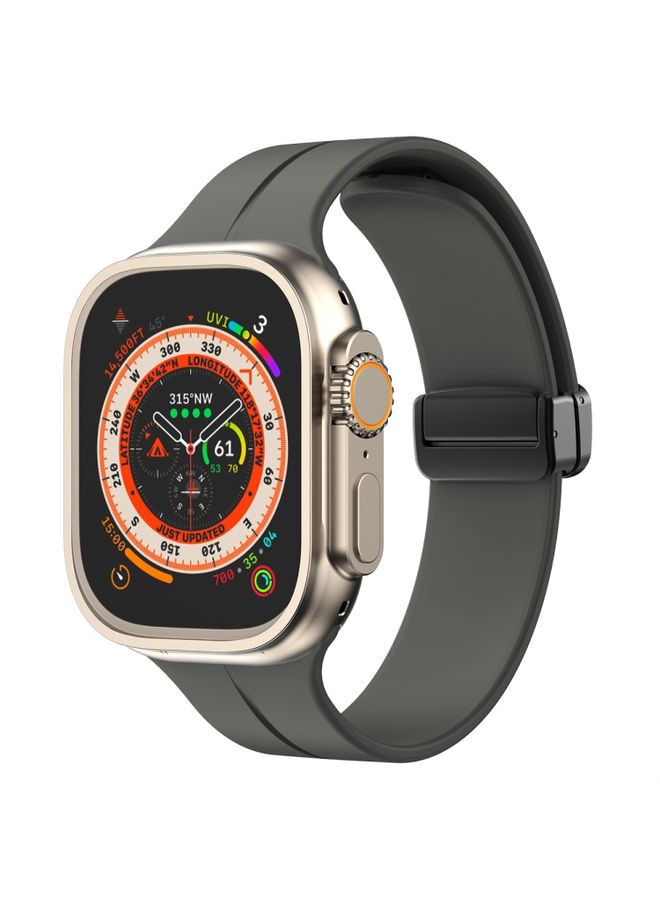 Replacement Strap Solid Color Magnetic Buckle Silicone Watch Band For Apple Watch Ultra 49mm / Series 8&7 45mm / SE 2&6&SE&5&4 44mm Dark Gray